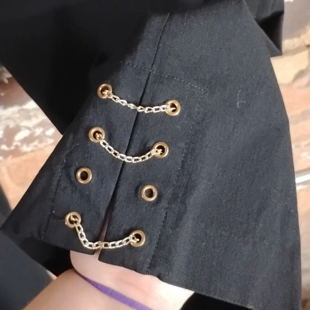 JM Collection chain detail